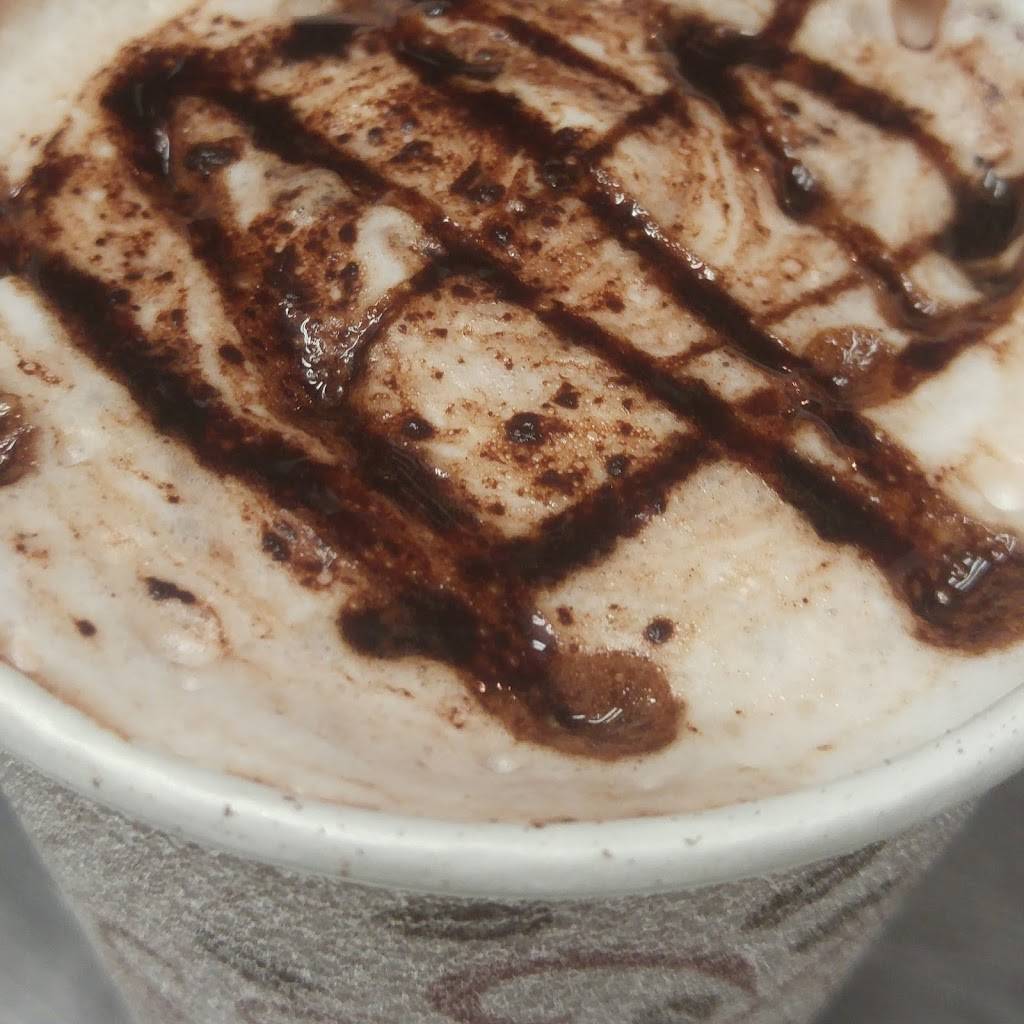 Lakewood Cafe | cafe | 13451 Riverside Dr E, Windsor, ON N8N 2M8, Canada | 5195516889 OR +1 519-551-6889