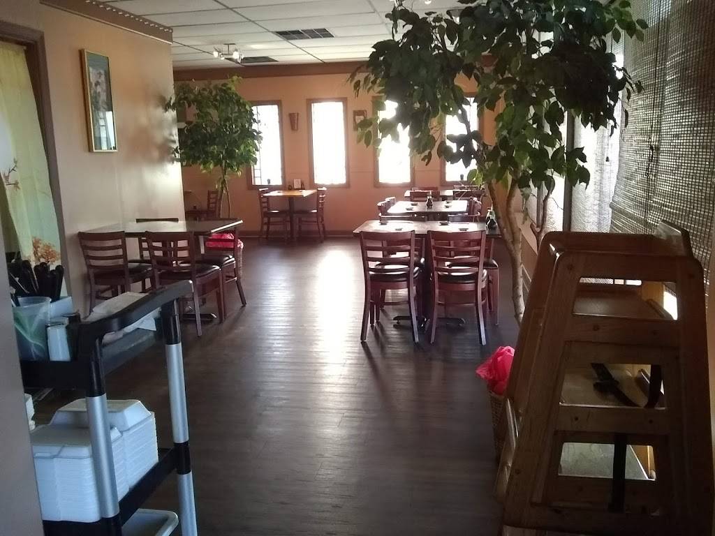 Blue Fin Japanese Restaurant | restaurant | 1625 Hilltop West Shopping Center, Virginia Beach, VA 23451, USA | 7574222021 OR +1 757-422-2021