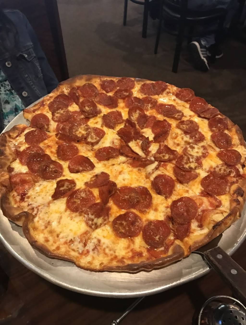 Salvadores Pizzeria | restaurant | 3218 Dixie Hwy, Erlanger, KY 41018, USA | 8597271155 OR +1 859-727-1155