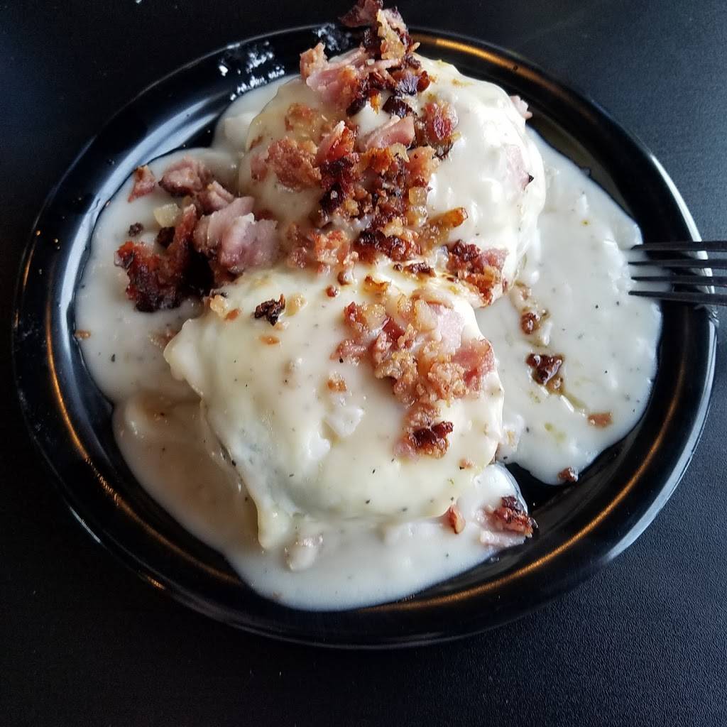 Papis Pizza Cafe | restaurant | 150 E Station St, Kankakee, IL 60901, USA | 8155735740 OR +1 815-573-5740