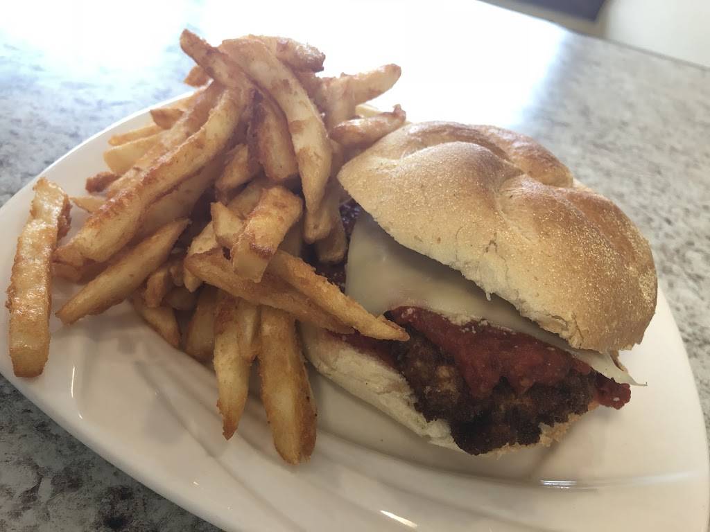 Route Ten Restaurant | restaurant | 3810 Whitney Ave, Hamden, CT 06518, USA | 2036919990 OR +1 203-691-9990