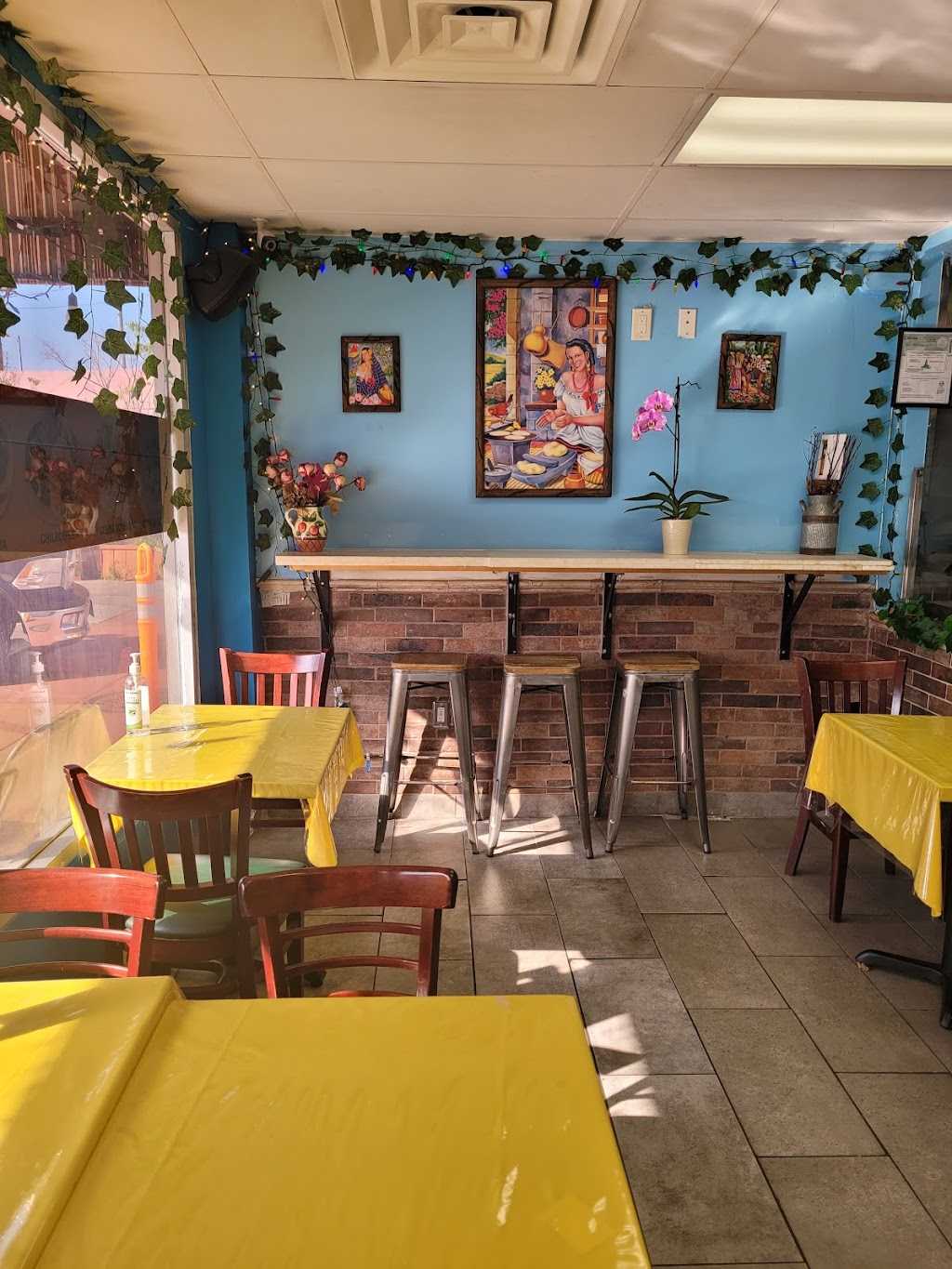 Cosina 26 Alambre | restaurant | 10429 Venice Blvd., Los Angeles, CA 90034, USA | 3104258645 OR +1 310-425-8645