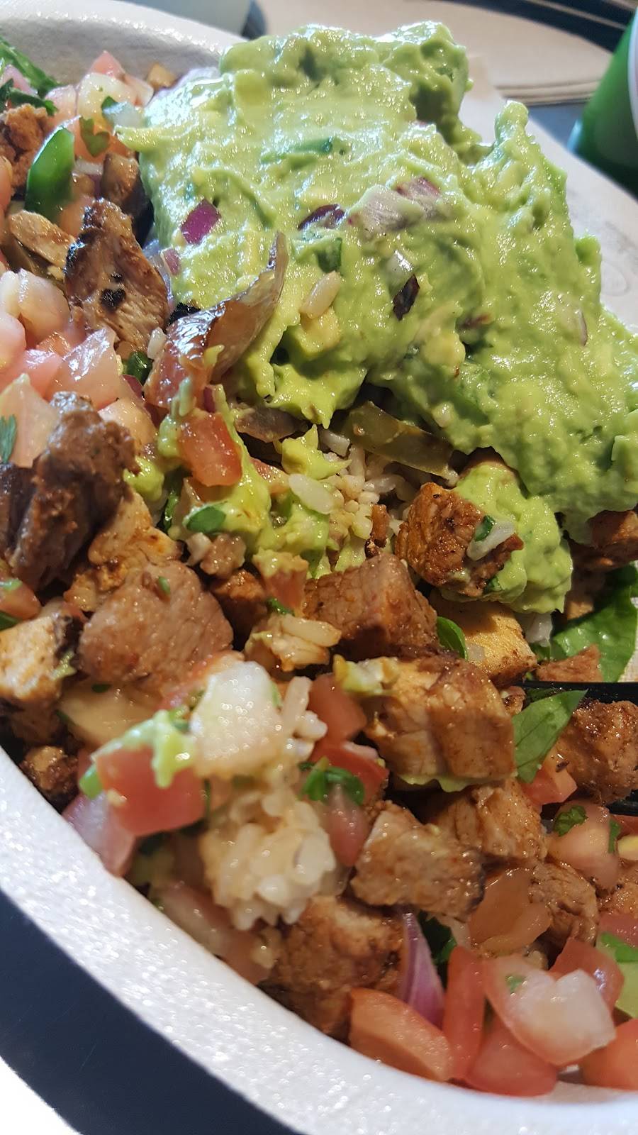 Chipotle Mexican Grill | restaurant | 5420 Southpoint Plaza Way, Fredericksburg, VA 22407, USA | 5407106040 OR +1 540-710-6040