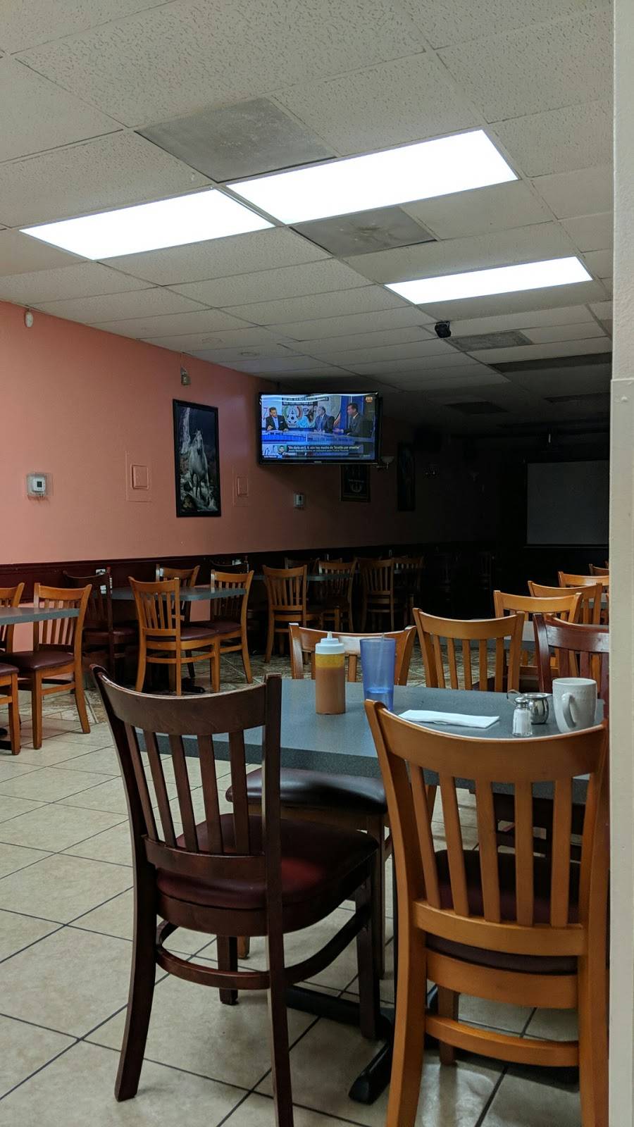 Mi Carbonero #2 | restaurant | 10720 Sepulveda Blvd, Mission Hills, CA 91345, USA | 8182562380 OR +1 818-256-2380