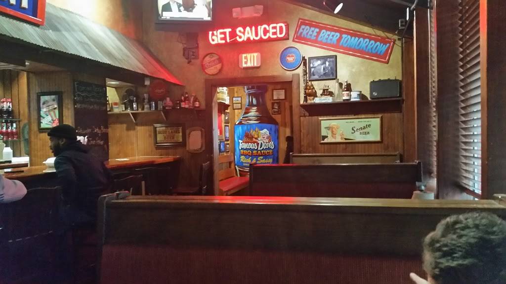 Famous Daves Bar-B-Que | restaurant | G3558 Miller Rd, Flint, MI 48507, USA | 8107204600 OR +1 810-720-4600