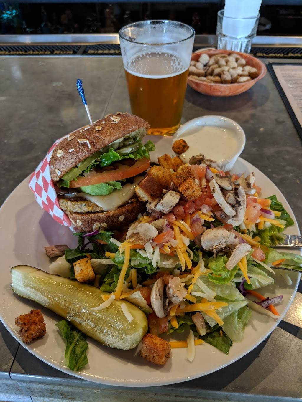 Heroes & Legends Bar & Grill | restaurant | 22741 Lambert St, Lake Forest, CA 92630, USA | 9495837777 OR +1 949-583-7777