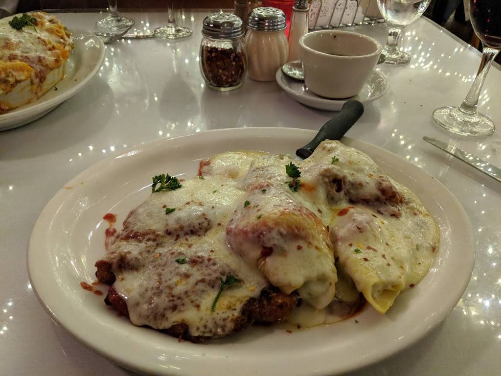 DeStefanos Olde Erie | restaurant | 7 W Main St, Middletown, NY 10940, USA | 8453443743 OR +1 845-344-3743