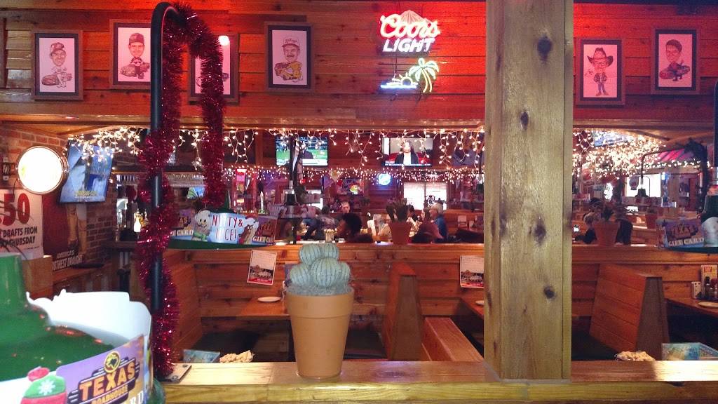 Texas Roadhouse | restaurant | 2457 S Hwy 27, Clermont, FL 34711, USA | 3522424441 OR +1 352-242-4441