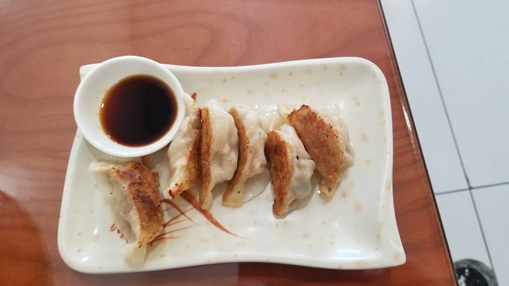 Sumo Ramen & Curry | restaurant | 1620 N School St, Honolulu, HI 96817, USA | 8088488186 OR +1 808-848-8186