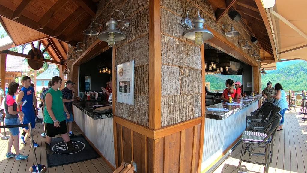 The Cliff Top Grill & Bar | restaurant | 576 Parkway, Gatlinburg, TN 37738, USA | 8653252400 OR +1 865-325-2400