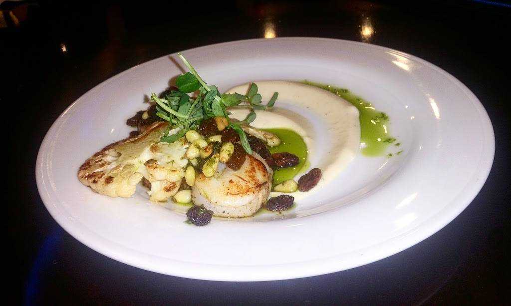 Whitesides Terrace Grille | restaurant | 2035 Kennedy Rd, Scarborough, ON M1T 3V3, Canada | 4162990562 OR +1 416-299-0562