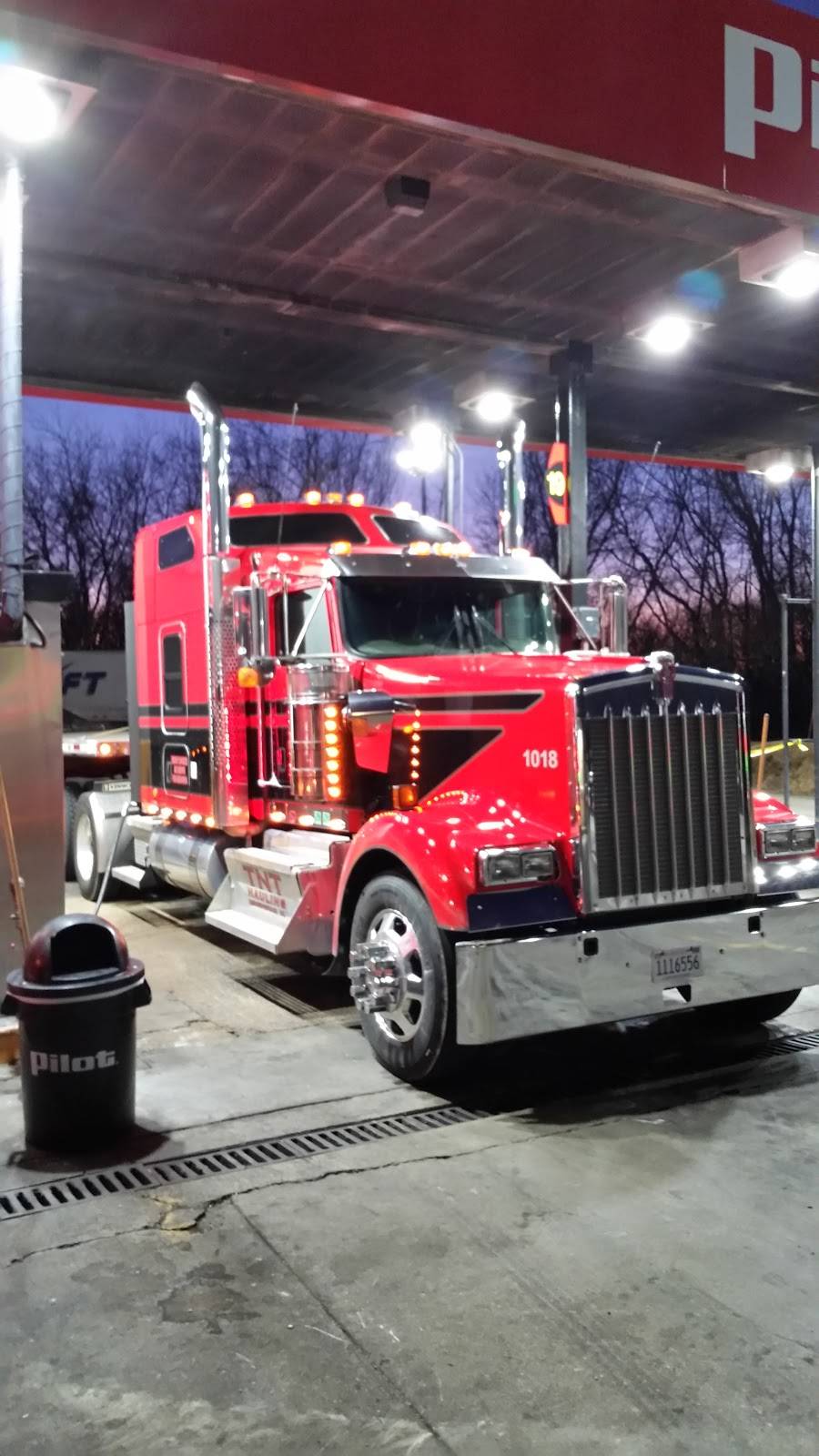 Pilot Travel Center | restaurant | 9211 Lewisburg Hwy, Cornersville, TN 37047, USA | 9313633290 OR +1 931-363-3290