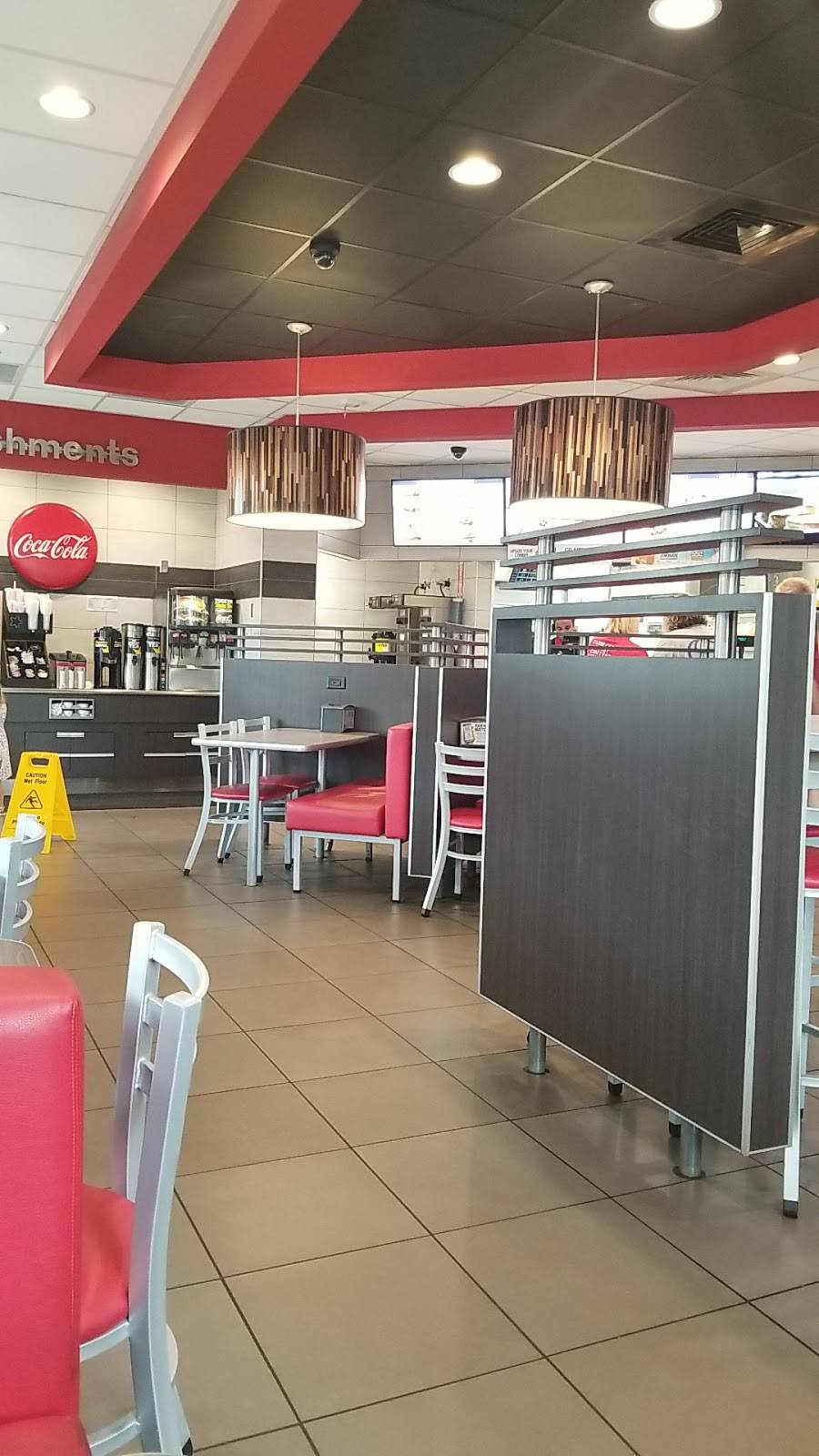 Hardees | restaurant | 16 NE US-19, Crystal River, FL 34429, USA | 3527940280 OR +1 352-794-0280