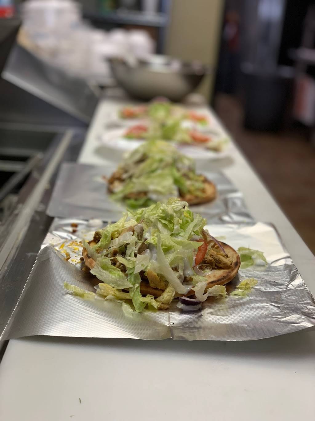 Gyroz Mediterranean Eatery | restaurant | 393 Waller Ave #16, Lexington, KY 40504, USA | 8592544976 OR +1 859-254-4976