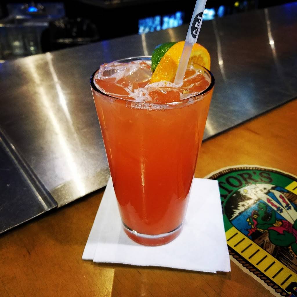 Gators Dockside | restaurant | 45 W Crystal Lake St, Orlando, FL 32806, USA | 4077570711 OR +1 407-757-0711