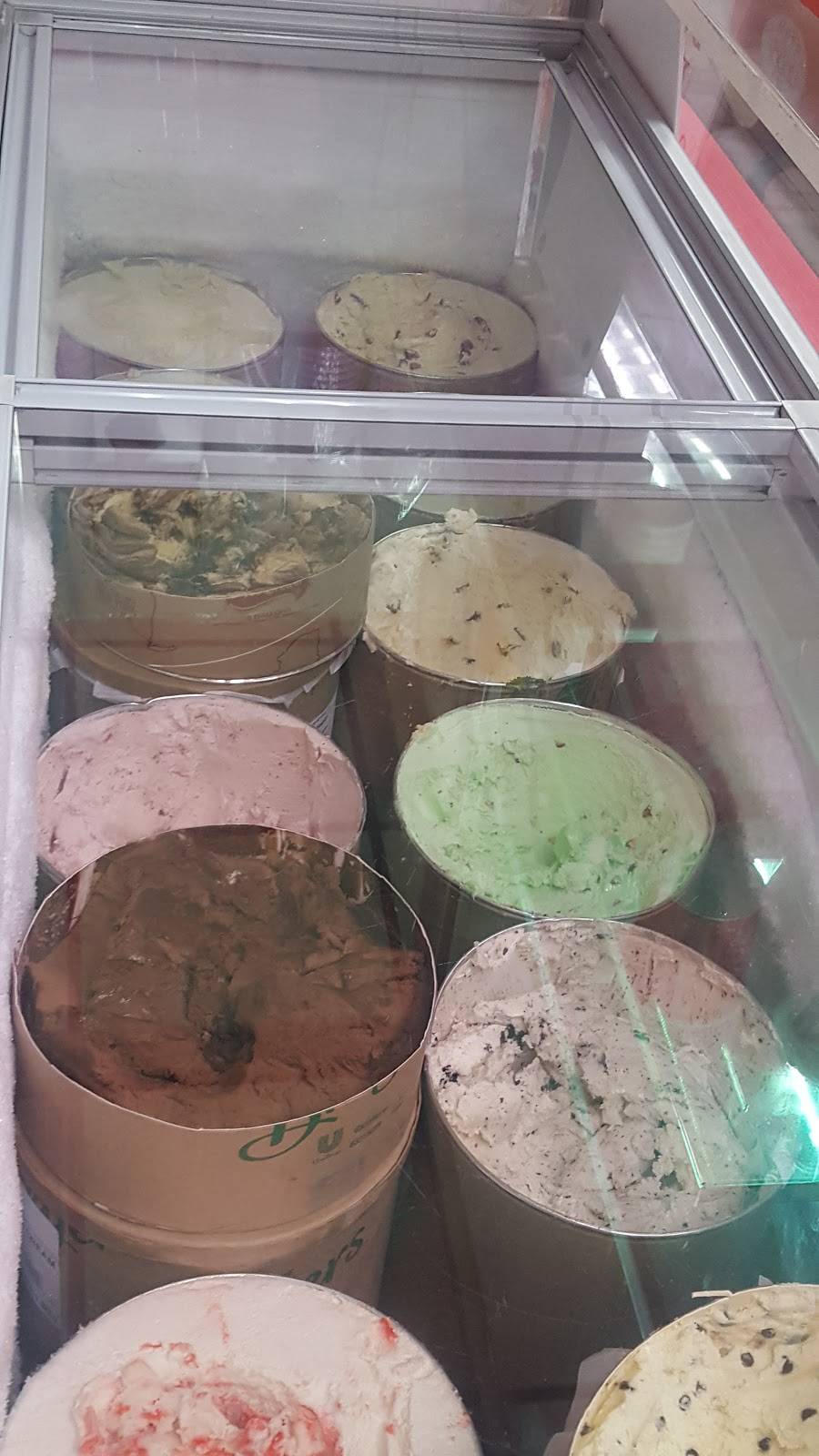 Kennedy Fried Chicken pizza | restaurant | 2115 Grand Concourse, The Bronx, NY 10453, USA | 7183294138 OR +1 718-329-4138