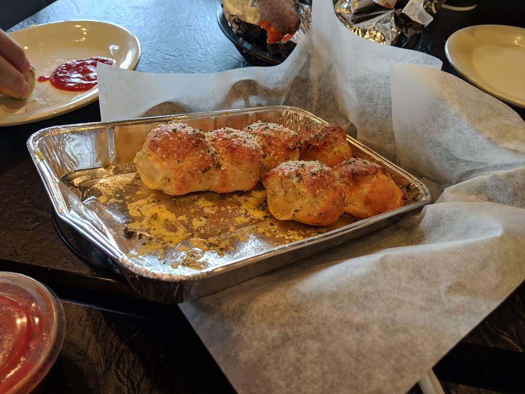 Pizza Hut | meal takeaway | 393 W Olive Ave, Porterville, CA 93257, USA | 5597813811 OR +1 559-781-3811