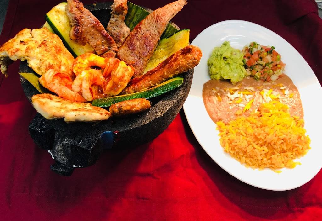 Don Chatos Delicias | restaurant | 9110 Devlin Rd, Bristow, VA 20136, USA | 7037432205 OR +1 703-743-2205