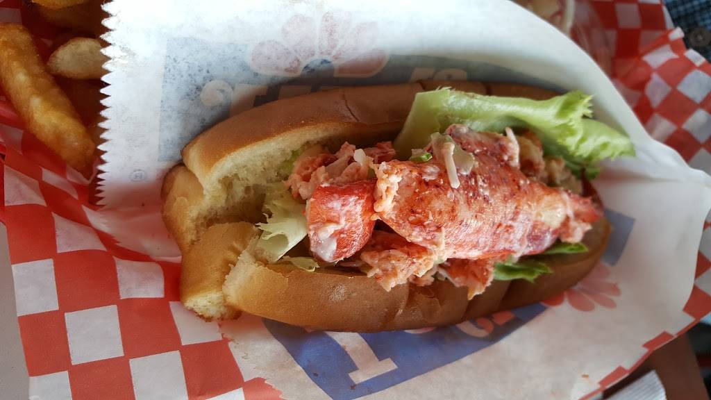 Le Quai Resto-Pub | restaurant | 5 Rue des Remparts, Saint-Michel-de-Bellechasse, QC G0R 3S0, Canada | 4188844088 OR +1 418-884-4088