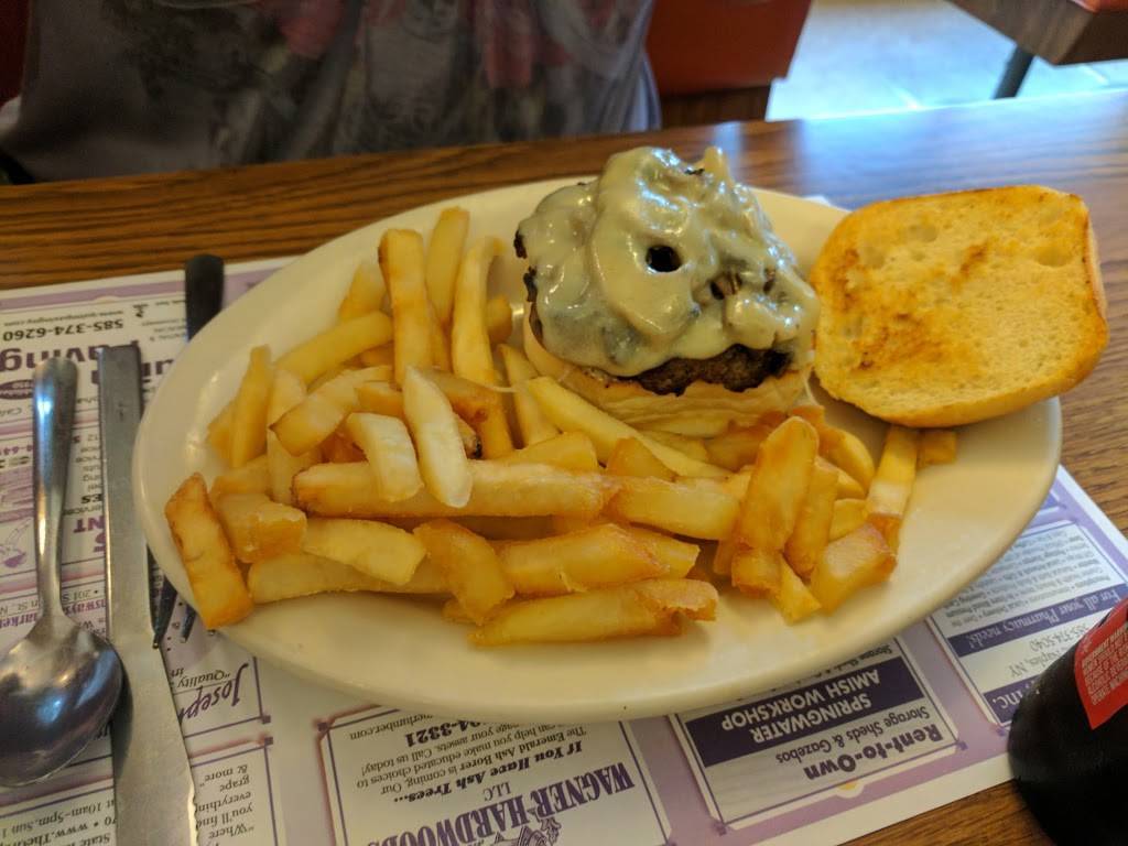 Bob & Ruths Vineyard Restaurant | restaurant | 204 N Main St, Naples, NY 14512, USA | 5853745122 OR +1 585-374-5122