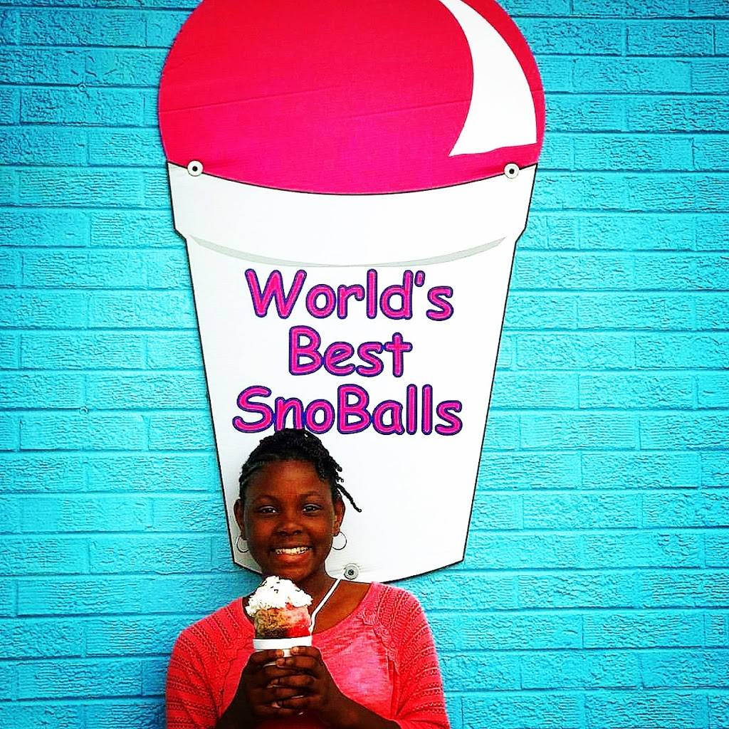 Pelicans SnoBalls | restaurant | 1708 E Innes St, Salisbury, NC 28146, USA | 7044331157 OR +1 704-433-1157