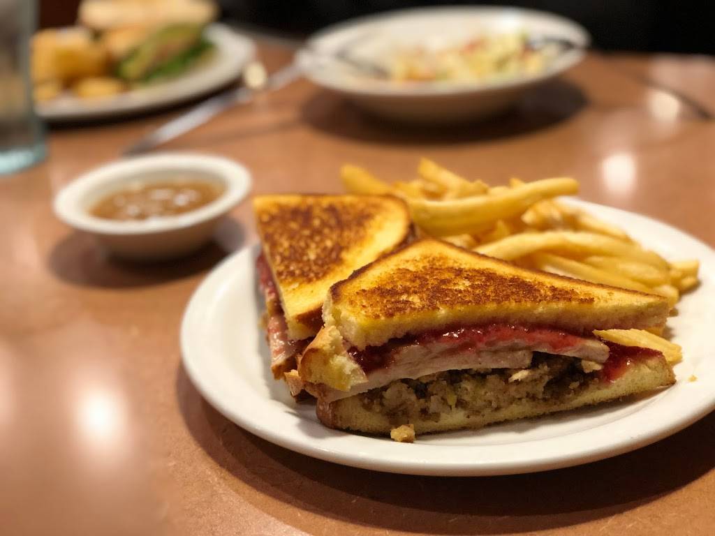 Dennys | restaurant | 22611 Oakcrest Cir, Yorba Linda, CA 92887, USA | 7142831850 OR +1 714-283-1850