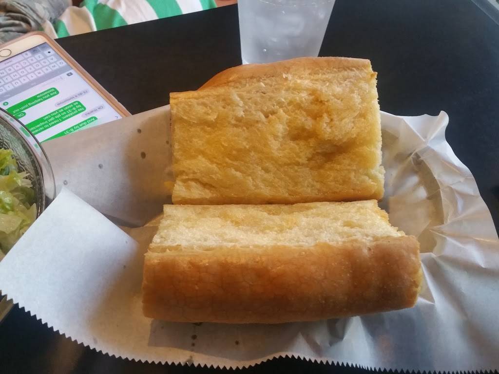 Mama Mias Pizza | restaurant | 18880 W Bluemound Rd, Brookfield, WI 53045, USA | 2627890277 OR +1 262-789-0277