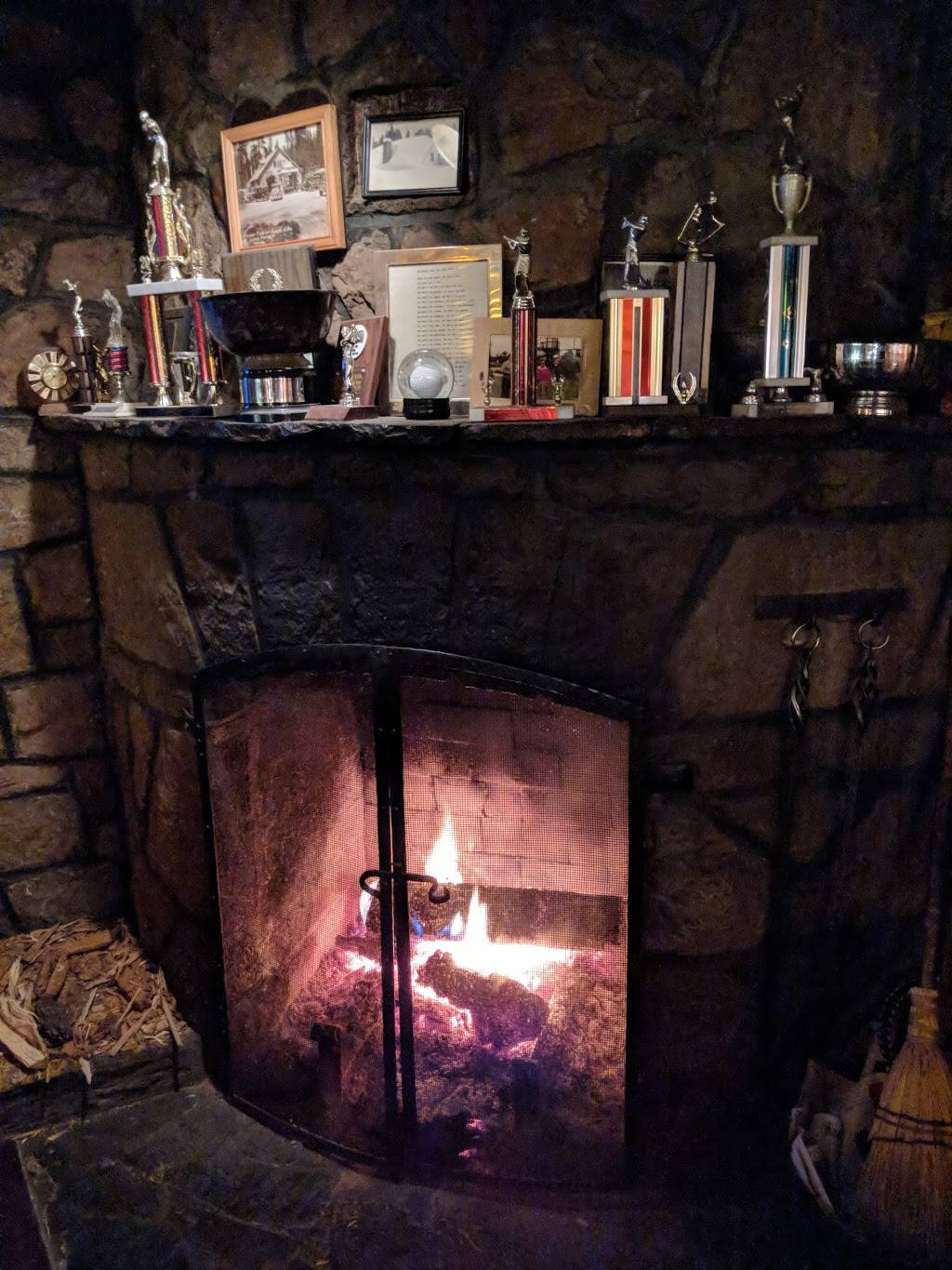 Bacchis Inn | restaurant | 2905 Lake Forest Rd, Tahoe City, CA 96145, USA | 5305833324 OR +1 530-583-3324