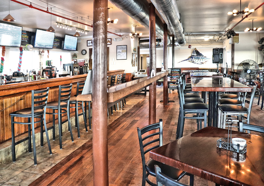 Coots Bar & Grill | restaurant | 102 Palmetto Blvd, Edisto Island, SC 29438, USA | 8436311366 OR +1 843-631-1366