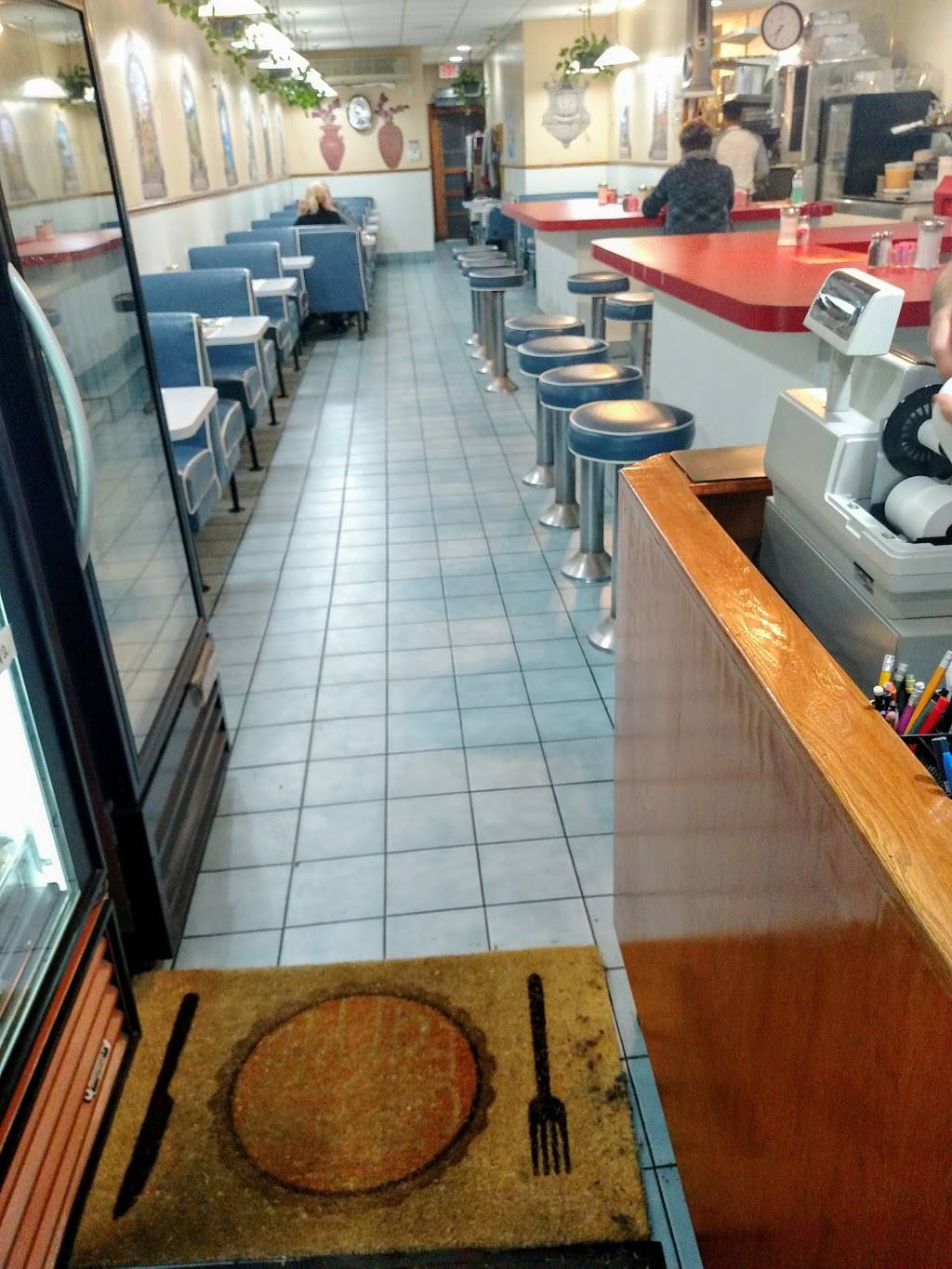 Greek House | restaurant | 623 Main St, Johnson City, NY 13790, USA | 6077987899 OR +1 607-798-7899