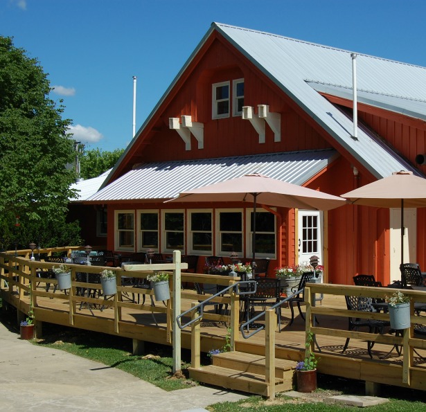Brown County Inn | restaurant | 51 IN-46, Nashville, IN 47448, USA | 8007725249 OR +1 800-772-5249