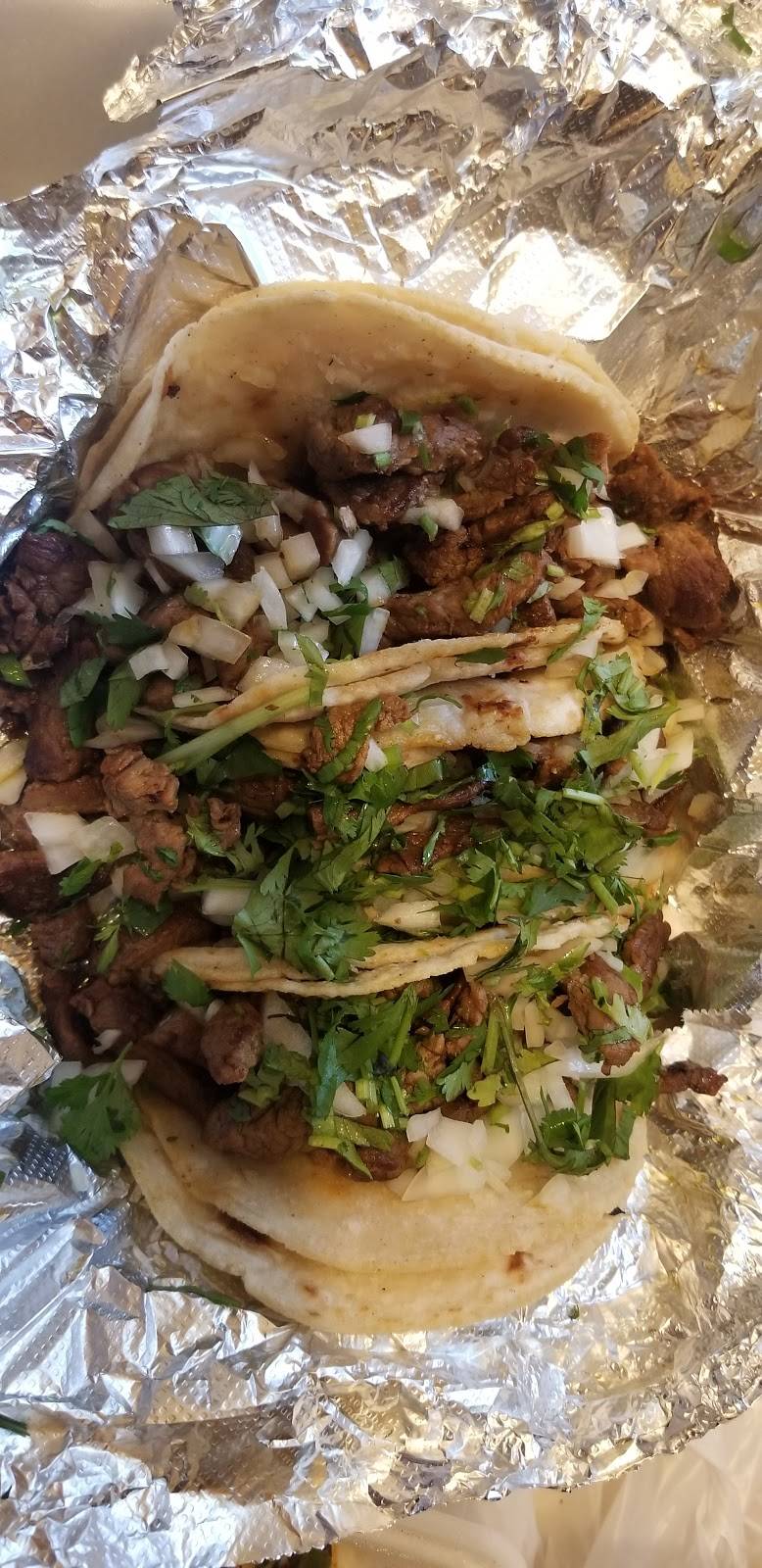 El Jaripeo | restaurant | 3319 Harmont Ave NE, Canton, OH 44705, USA | 3305467025 OR +1 330-546-7025