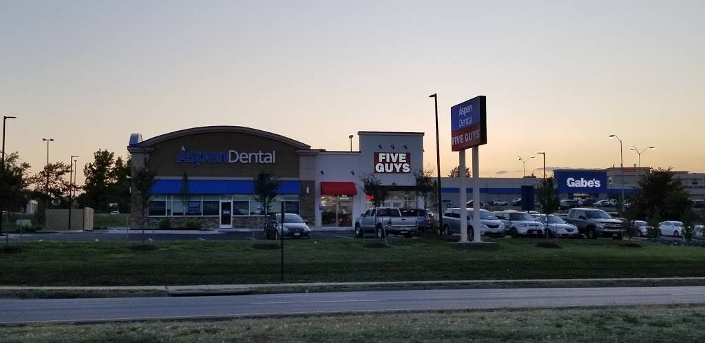 Five Guys | meal takeaway | 20 University Blvd, Harrisonburg, VA 22801, USA | 5402172952 OR +1 540-217-2952