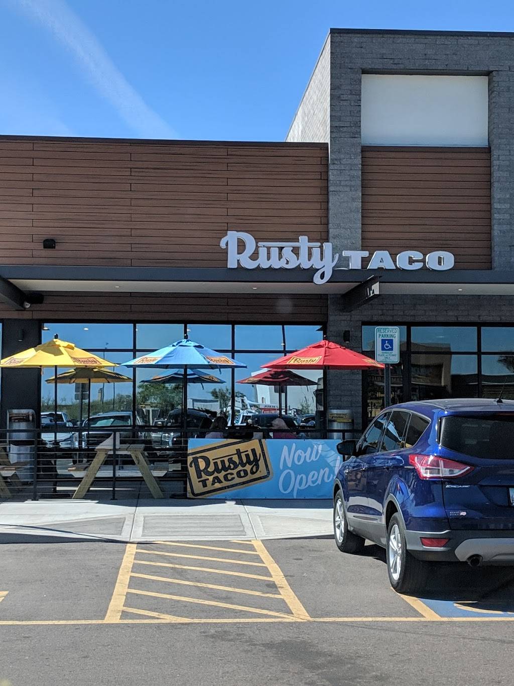 Rusty Taco | restaurant | 1907 E Williams Field Rd Suite 108, Gilbert, AZ 85295, USA | 4802728226 OR +1 480-272-8226