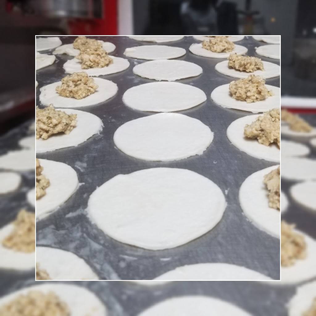 Shortys Roti Shop | restaurant | 65 Victory Blvd, Staten Island, NY 10301, USA | 7188157001 OR +1 718-815-7001