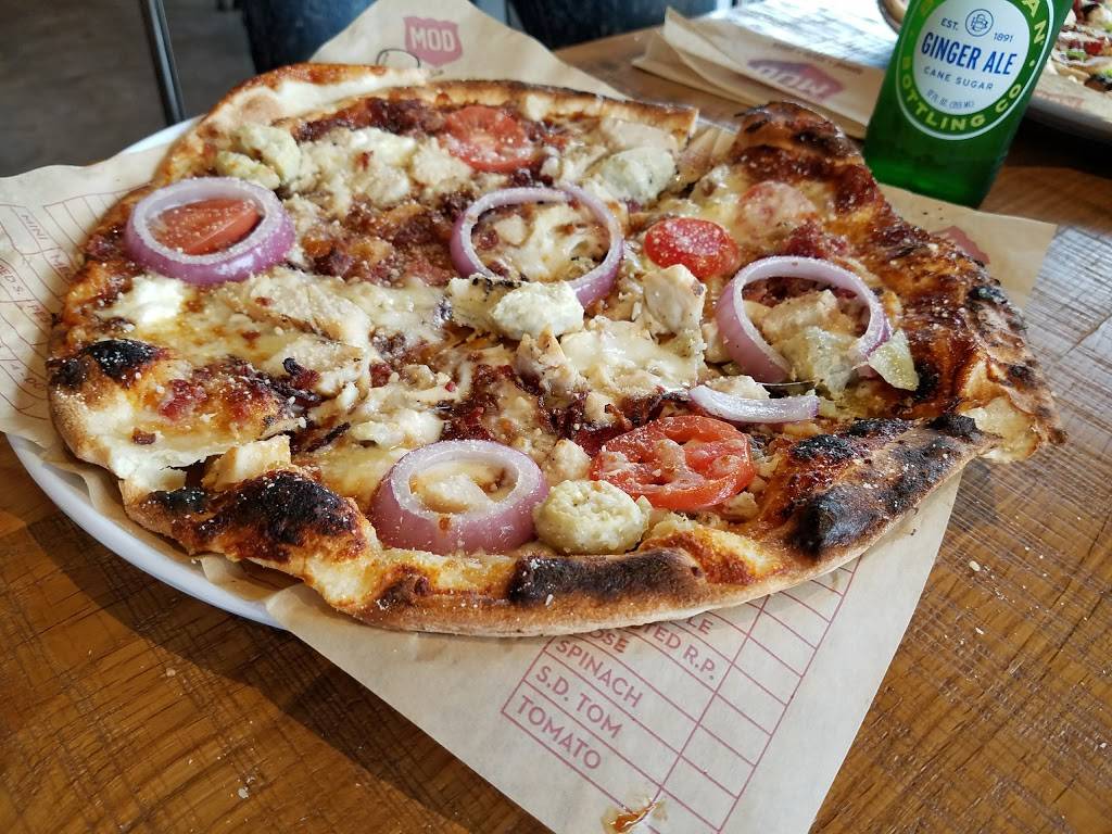 MOD Pizza | restaurant | 1240 N Loop 336 W Suite 500, Conroe, TX 77301, USA | 9364410054 OR +1 936-441-0054