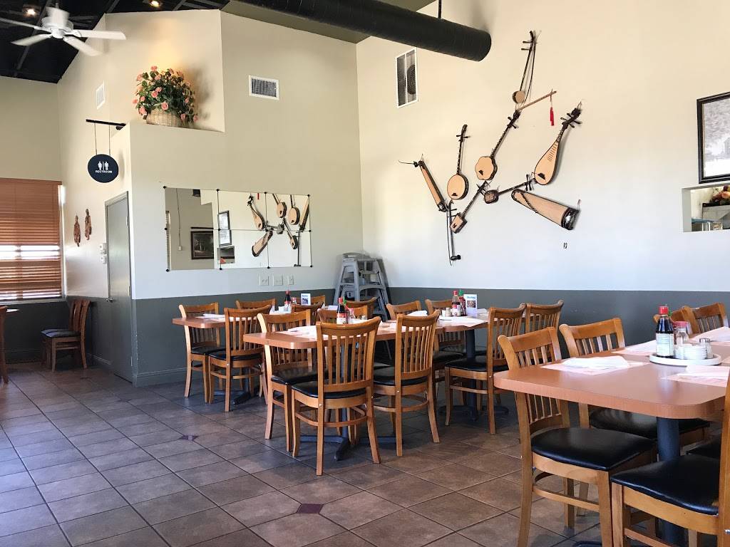 Pho Huy Hoang | restaurant | 9080 Laguna Main St, Elk Grove, CA 95758, USA | 9166831101 OR +1 916-683-1101