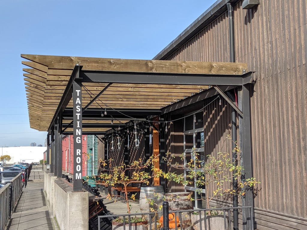 Two Beers Brewing Co. | restaurant | 4700 Ohio Ave S, Seattle, WA 98134, USA | 2067620490 OR +1 206-762-0490