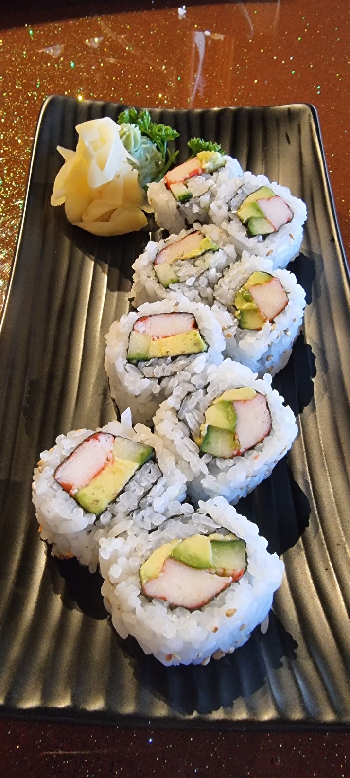 Luna Thai & Sushi Restaurant | restaurant | 3990 NC-105, Linville, NC 28646, USA | 8287839284 OR +1 828-783-9284