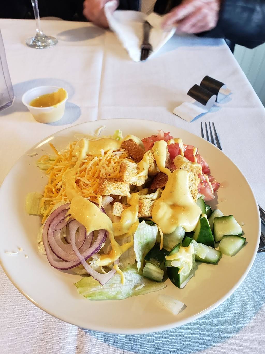 Dockside Restaurant & Sports Bar | restaurant | 421 Deale Rd, Tracys Landing, MD 20779, USA | 4108671138 OR +1 410-867-1138