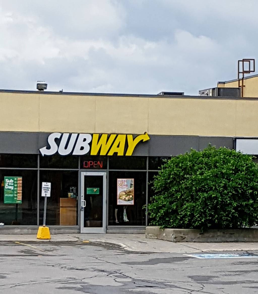 Subway | meal takeaway | 240 Centrum Blvd #103, Orléans, ON K1E 3J4, Canada | 6138306119 OR +1 613-830-6119