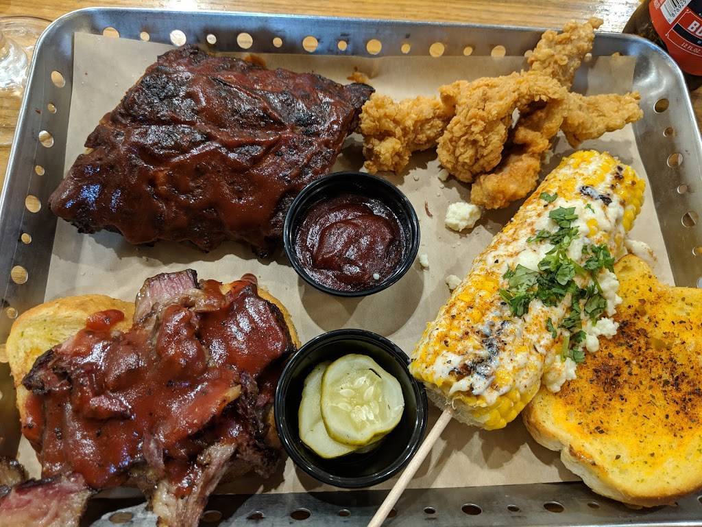 Chilis Grill & Bar | meal takeaway | 5015 Westheimer Rd #1310, Houston, TX 77056, USA | 7136227924 OR +1 713-622-7924