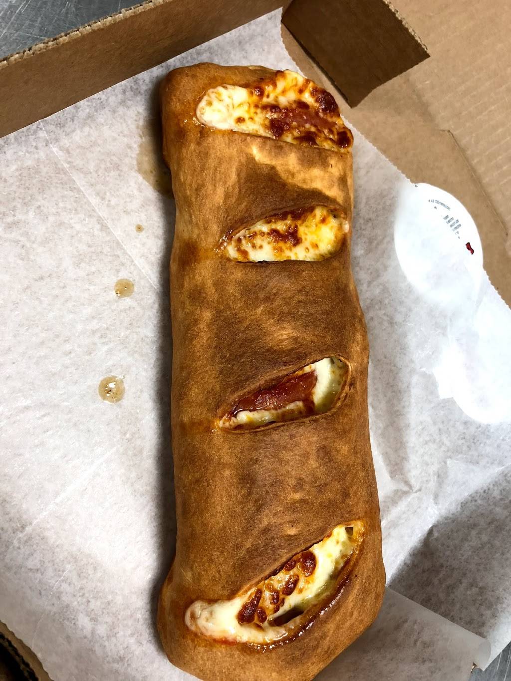 Crenos Pizza East | restaurant | 2005 Chandlersville Rd, Zanesville, OH 43701, USA | 7404559915 OR +1 740-455-9915