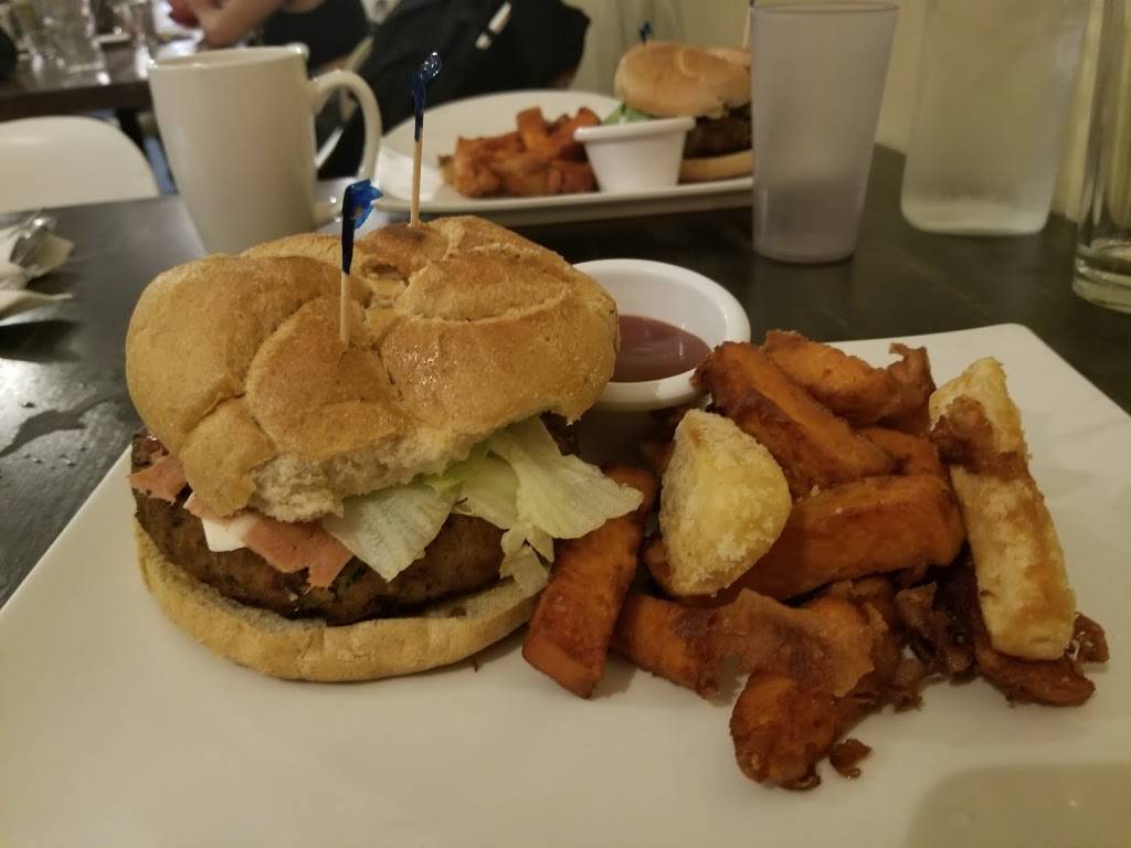 Loving Hut | restaurant | 76 Bushwick Ave, Brooklyn, NY 11211, USA | 7183887567 OR +1 718-388-7567