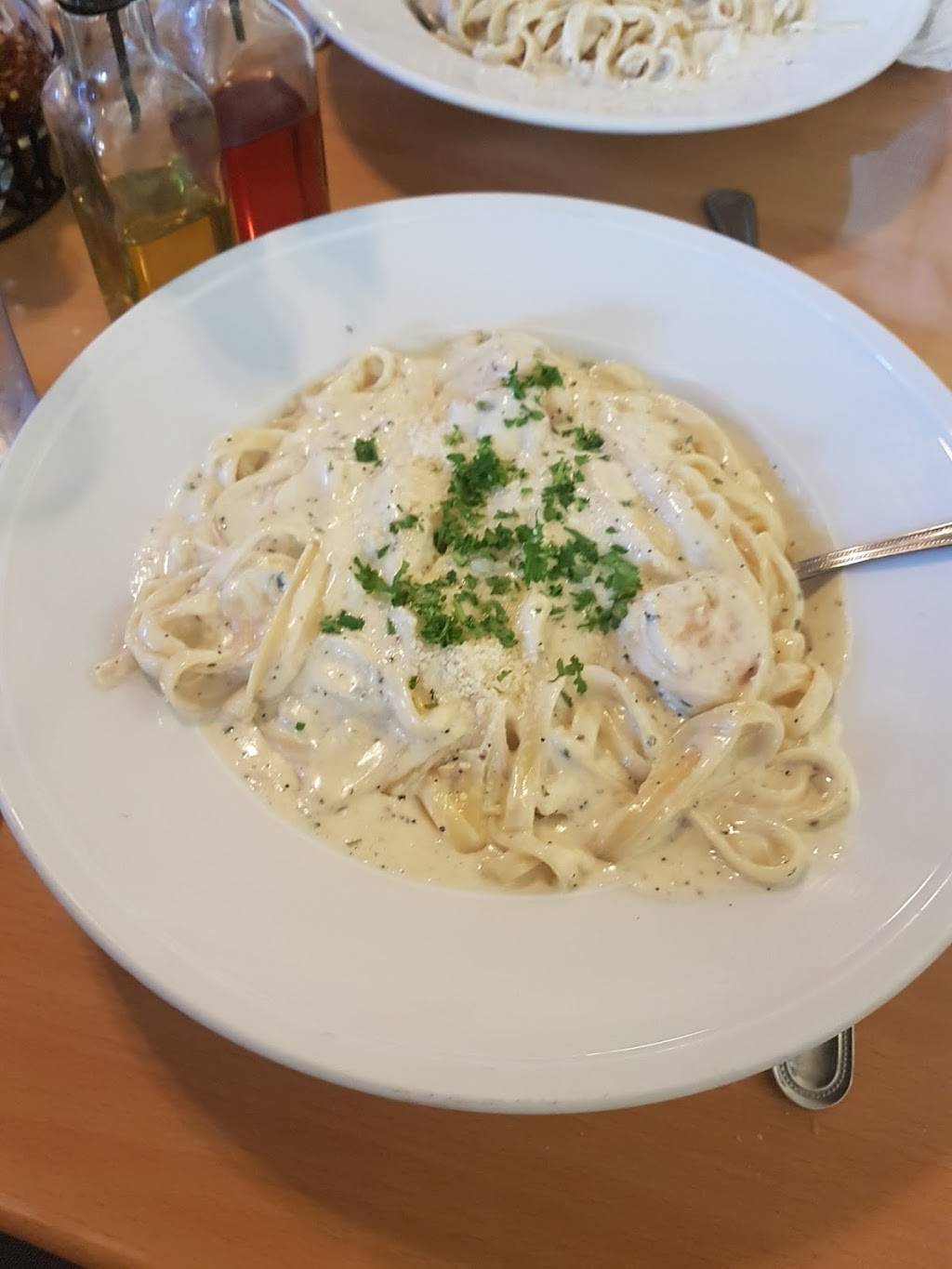 La Tavola Italian Restaurant | meal takeaway | 316 N 4th St, Burlington, IA 52601, USA | 3197685600 OR +1 319-768-5600