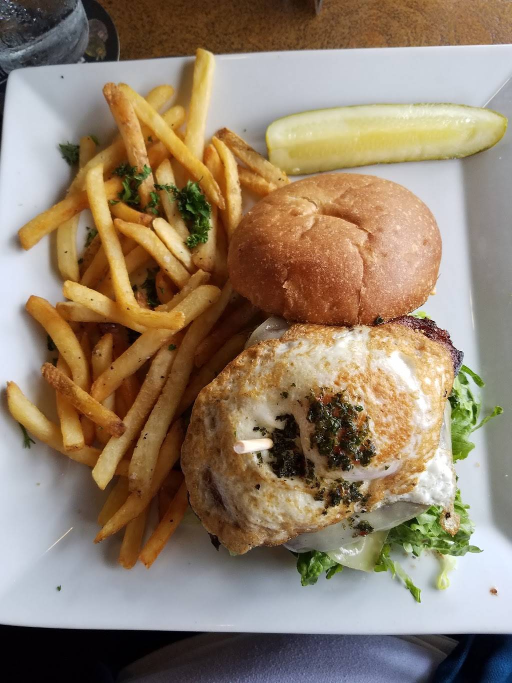 Karl Strauss Brewing Company | restaurant | 9675 Scranton Rd, San Diego, CA 92121, USA | 8585872739 OR +1 858-587-2739