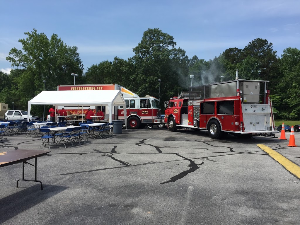 FiretruckBBQ | restaurant | 217 Jefferson St, Alexander City, AL 35010, USA | 2059360058 OR +1 205-936-0058