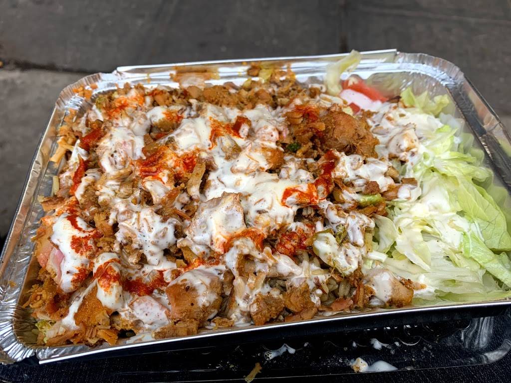 Medo Halal Food Cart | restaurant | 1520 3rd Ave, New York, NY 10028, USA | 6469206622 OR +1 646-920-6622