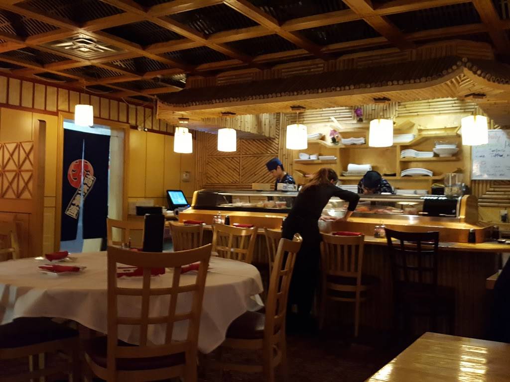 Ichiro | restaurant | 69 Newtown Rd, Danbury, CT 06810, USA | 2037928881 OR +1 203-792-8881