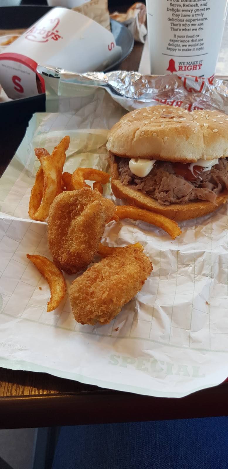 Arbys | restaurant | 1515 E Main St, Owosso, MI 48867, USA | 9897237115 OR +1 989-723-7115